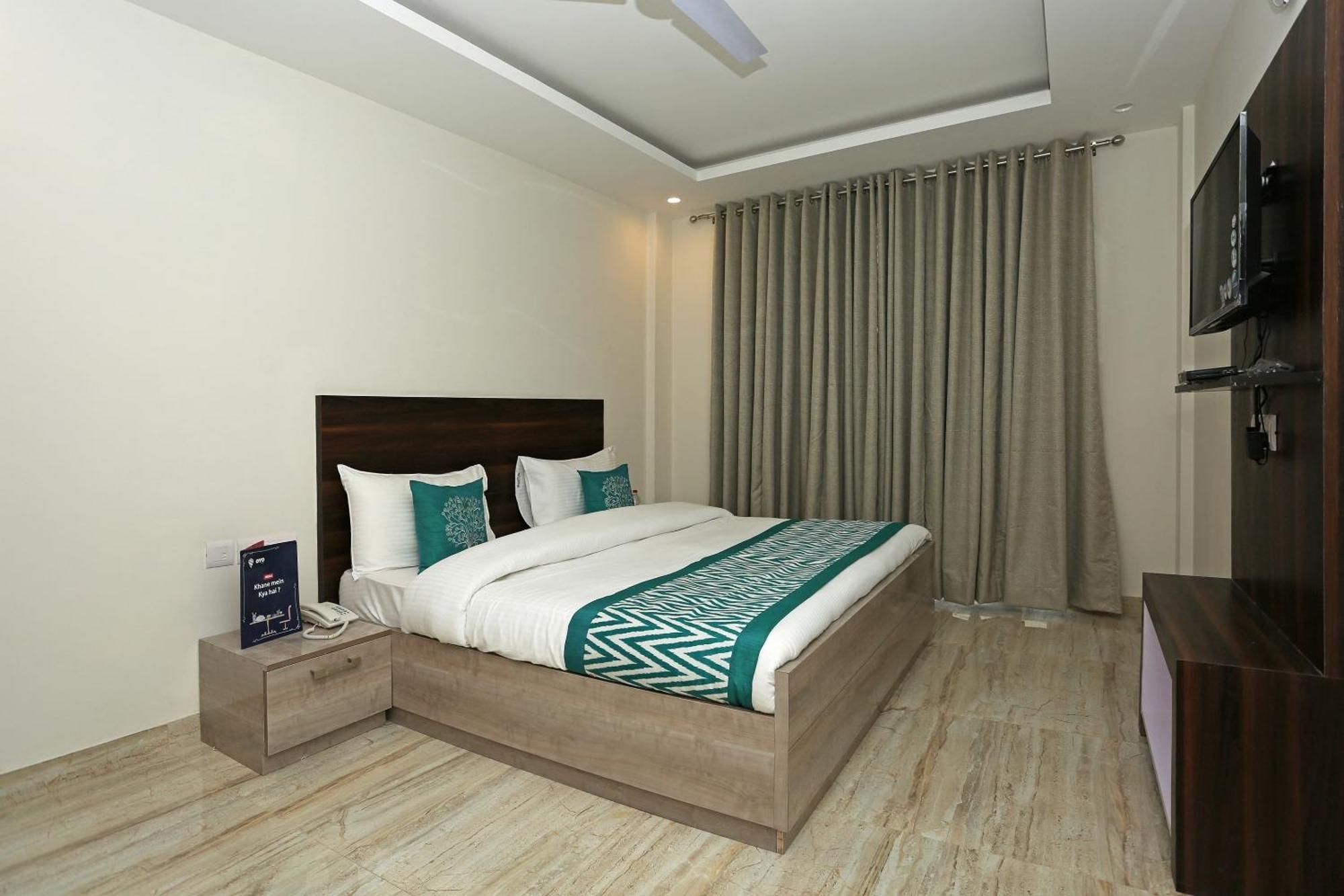 Hotel O Lakshya Yeni Delhi Dış mekan fotoğraf