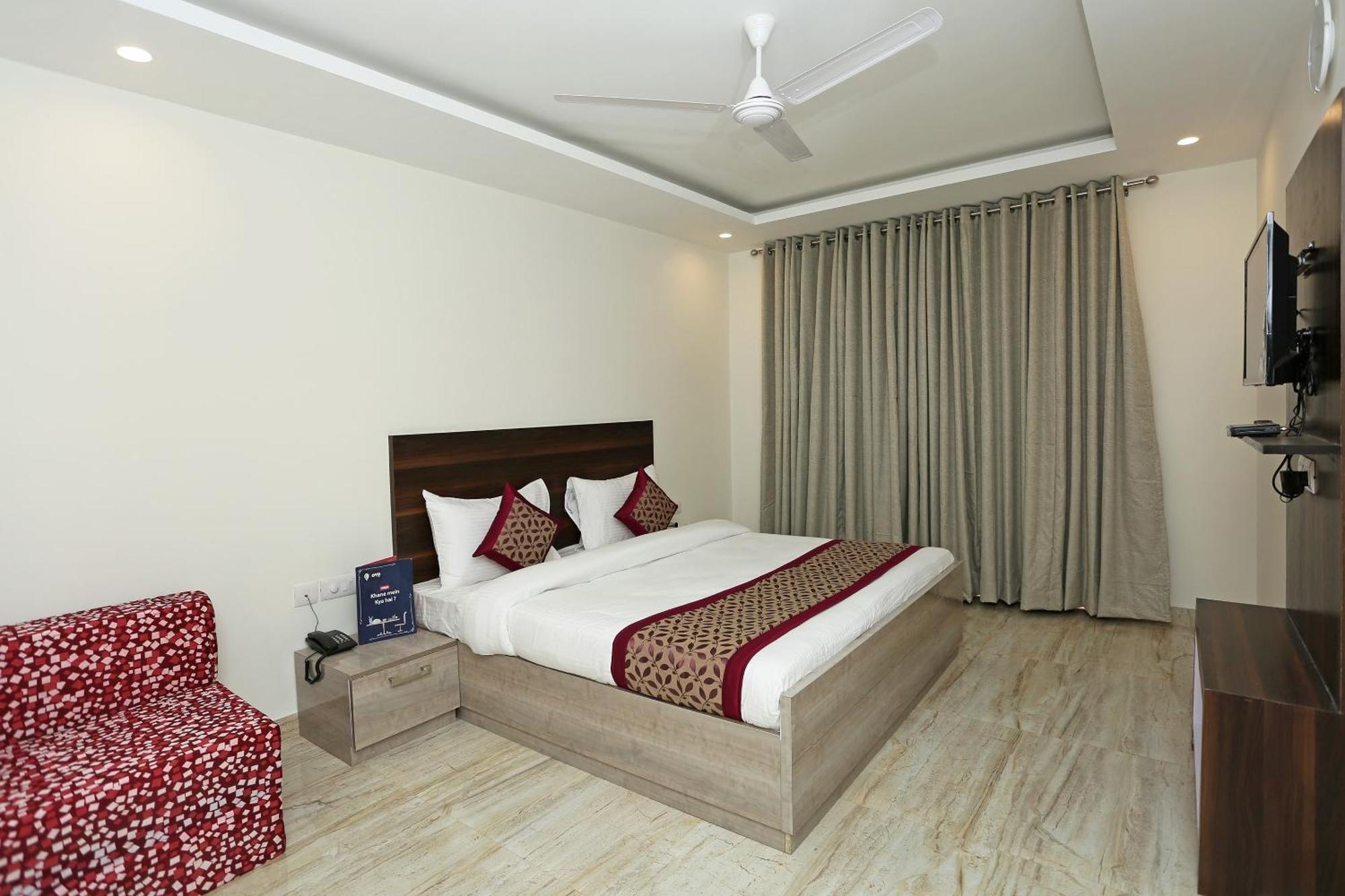 Hotel O Lakshya Yeni Delhi Dış mekan fotoğraf