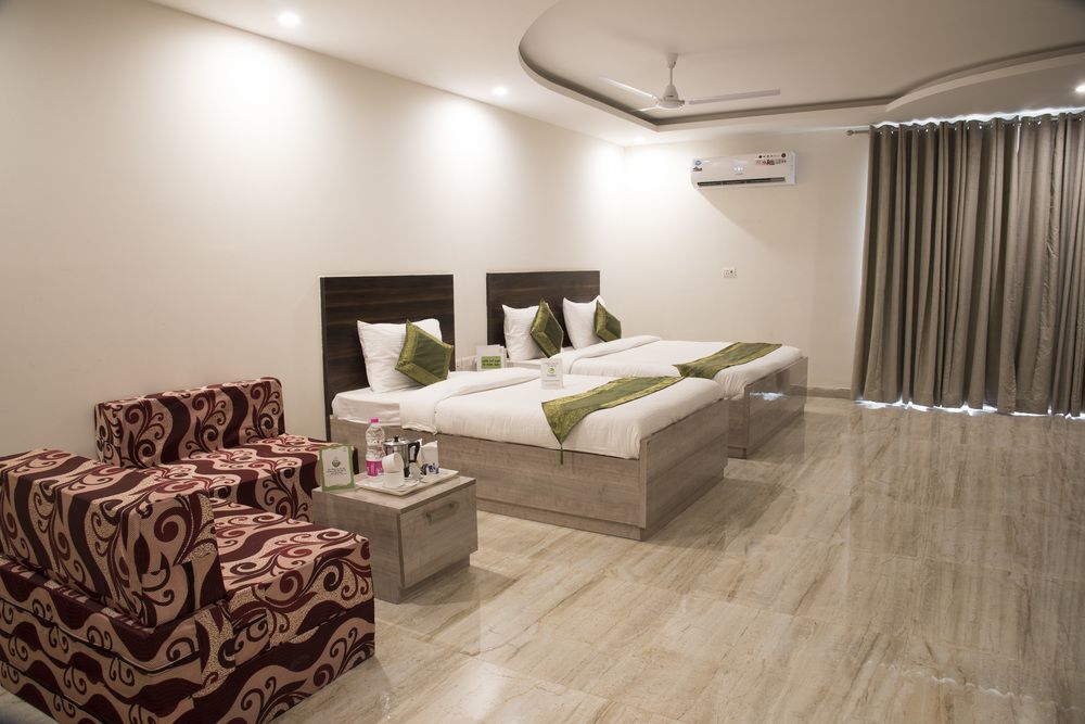 Hotel O Lakshya Yeni Delhi Dış mekan fotoğraf