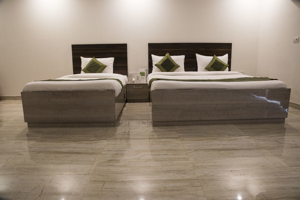 Hotel O Lakshya Yeni Delhi Dış mekan fotoğraf