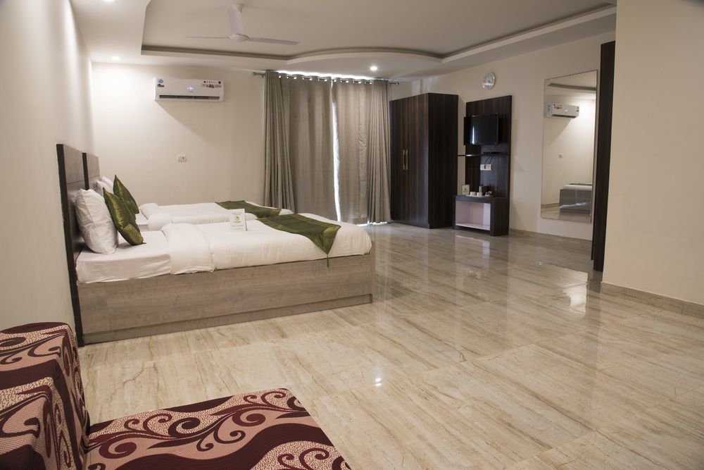 Hotel O Lakshya Yeni Delhi Dış mekan fotoğraf