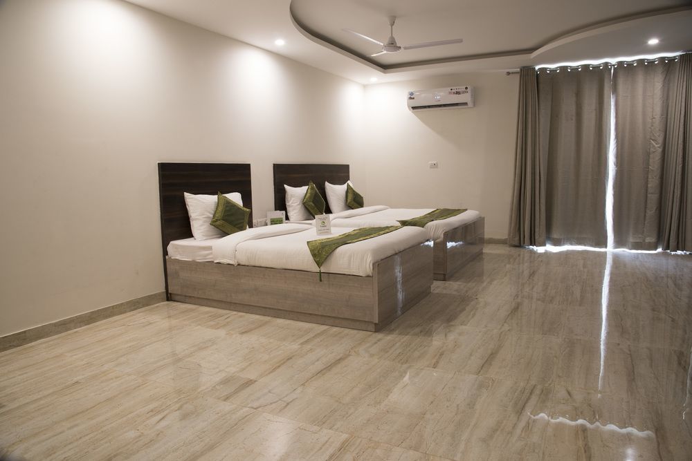 Hotel O Lakshya Yeni Delhi Dış mekan fotoğraf
